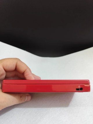 Nintendo DSi Red