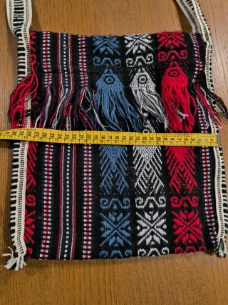Bolso étnico tejido artesanalmente