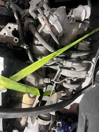 Motor de coche mercedes 651911 averiado