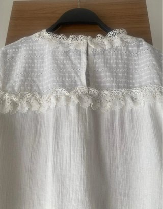 Blusa Zara blanca con encaje
