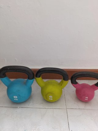 3 Pesas Rusas (Kettlebell) 8, 6, 4 Kg