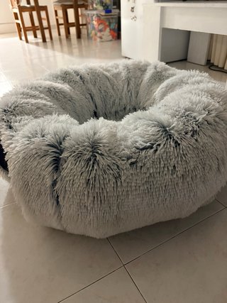Cama para Mascota Grande Gris y Blanca
