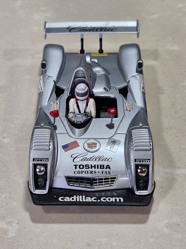 Scalextric Cadillac Le Mans superslot
