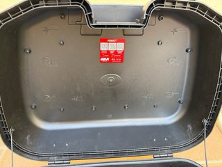 Baúl Givi Trekker 52L Aluminio
