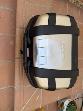 Baúl Givi Trekker 52L Aluminio