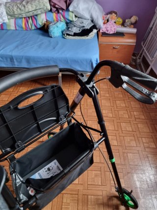 Andador adulto