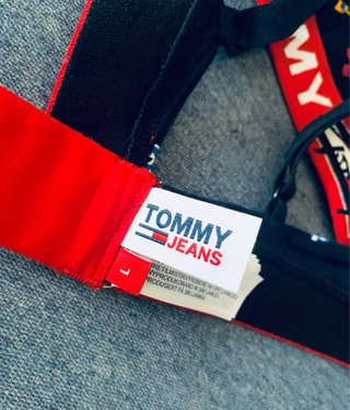 Sujetador Tommy Jeans Negro y Rojo