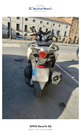 SYM Cruisym 300i en muy buen estado.