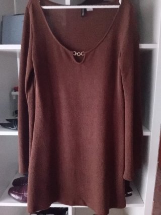 Precioso vestido y obsequio de 3 prendas
