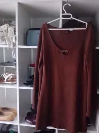 Precioso vestido y obsequio de 3 prendas