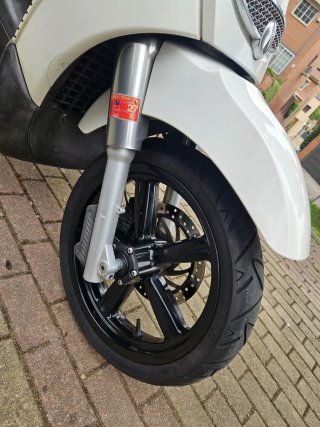 Aprilia Scarabeo 300 S Blanca