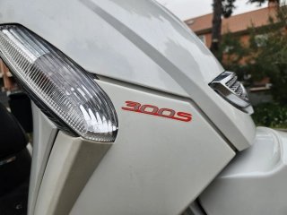 Aprilia Scarabeo 300 S Blanca