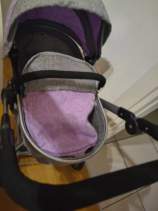 Passeggino giocattolo per bambole