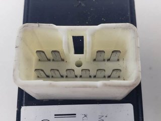 MANDO ELEVALUNAS DELANTERO DERECHO - KIA KIA SPORTAGE (JE,KM) 2004-2010