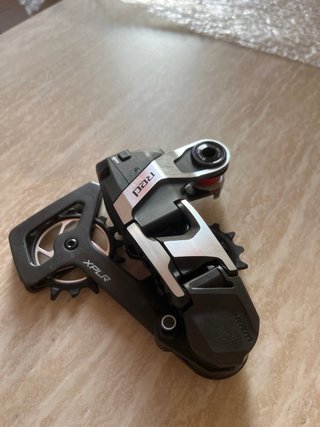 Desviador SRAM RED XPLR AXS 13v