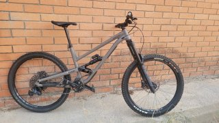 Bicicleta Commencal Clash 2024 , btt , dh , enduro
