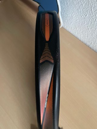 Pala Padel Bullpadel Vertex 04 Hybrid. Leer...