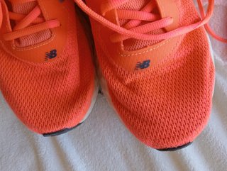 Zapatillas New Balance Naranja y Blanco