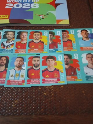 Álbum Mundial 2026 + 20 cromos jugadores.