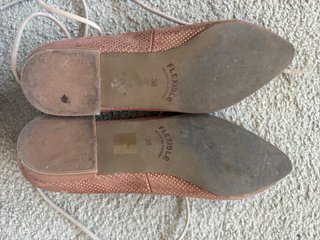 Zapatos planos dorados y rosas mujer