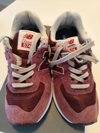 New Balance 574 Granate