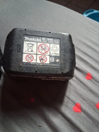 2 Batterie Makita Litio