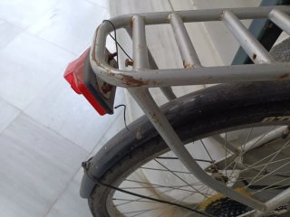 Bicicleta Urbana con Cesta y Portabultos