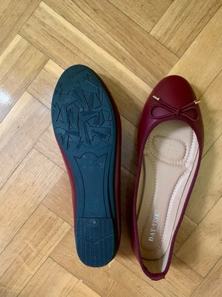 Bailarinas burdeos nuevas. Talla 38