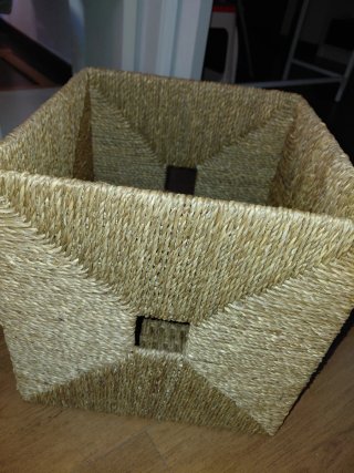 Cesta de almacenaje de yute y mimbre