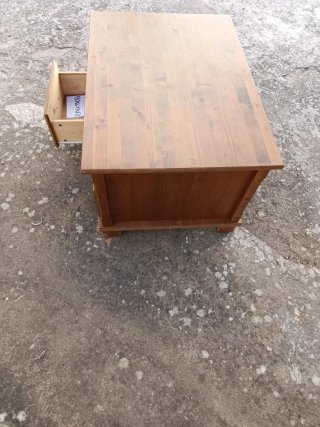 Mueble de madera con cajones en Fuencemillan