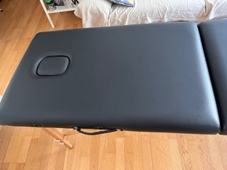 Se vende camilla movil para masajes, color negro