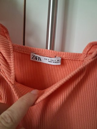 Top Zara Coral Talla S Volantes