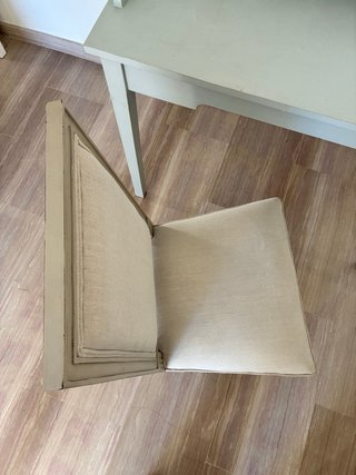 Silla Becara Beige Tapizada Madera