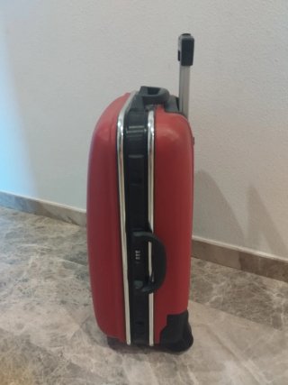 Maleta de cabina roja