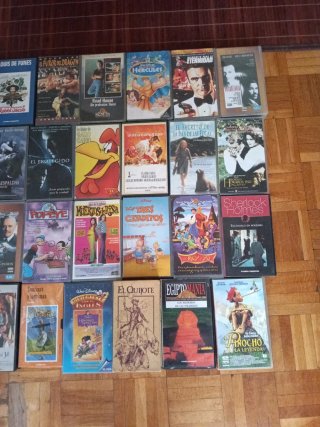 Lote de 30 Películas VHS