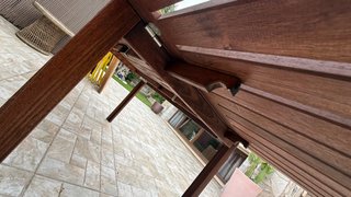 Mesa extensible de madera exterior