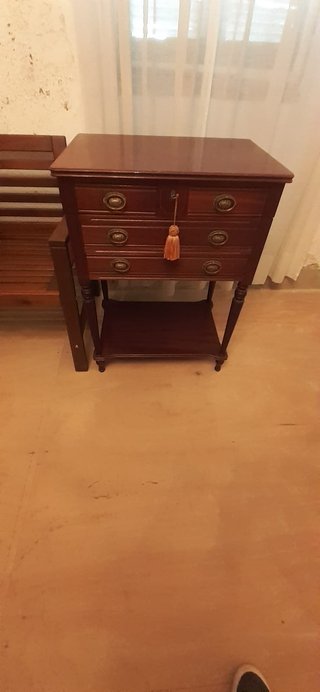 Mueble cubertero antiguo de madera