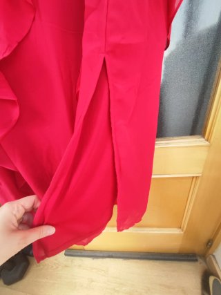 Vestido rojo VILA invitada, nuevo con etiqueta.