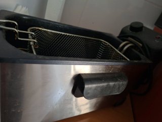 Freidora eléctrica con cesta