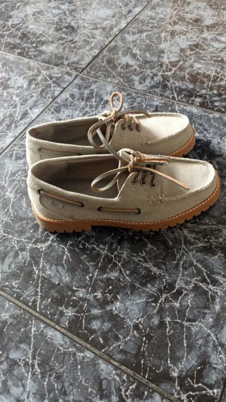 Zapatos náuticos de lona beige