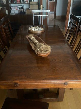 Tavolo e 6 sedie da salotto in legno massello