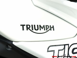 TRIUMPH TIGER 800 XCA ¿A2?