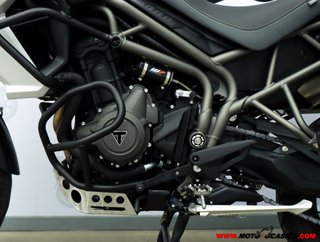 TRIUMPH TIGER 800 XCA ¿A2?