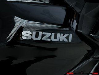 SUZUKI GSX-S 1000