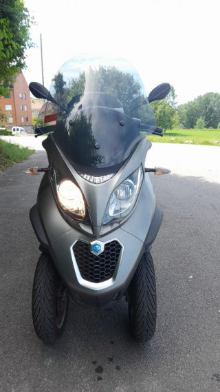 Piaggio MP3 300 Sport Gris