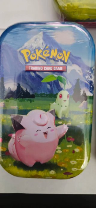 Mini lata Pokémon Heroes ascendentes