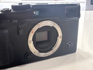 Fujifilm X-Pro2 (solo 3188 disparos)
