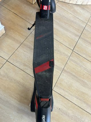 Patinete Eléctrico Aprilia eSR2 Negro/Rojo