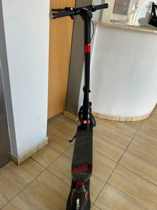 Patinete Eléctrico Aprilia eSR2 Negro/Rojo
