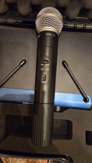 Micrófono Shure Inalámbrico Negro y Azul